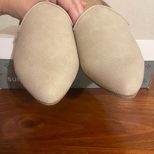 Brand New Sun & Stone cream slip ons